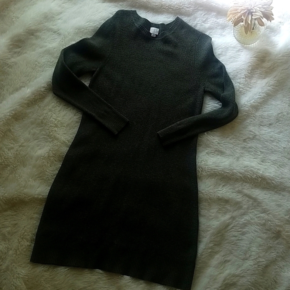 Green sweater dress - Picture 1 of 3